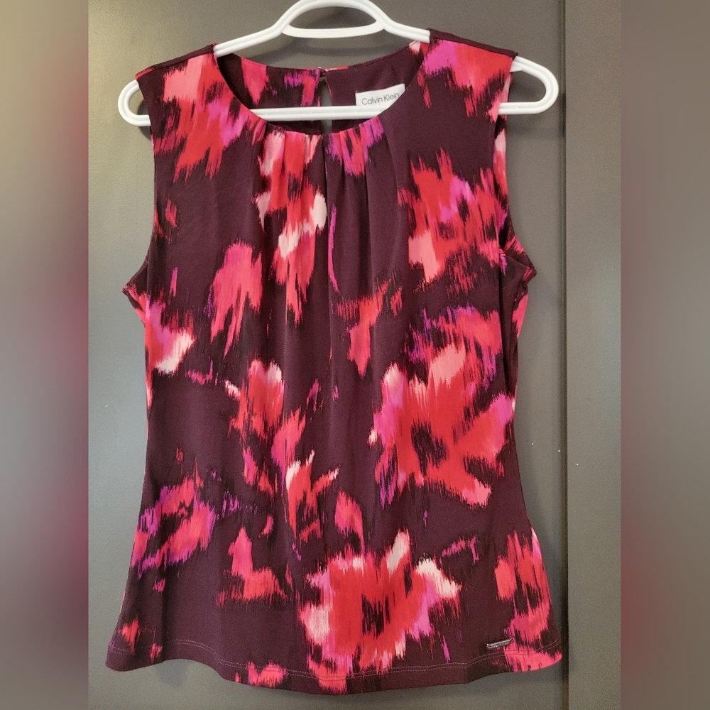 Calvin Klein Women's Pink and Burgandy Sleeveless Top